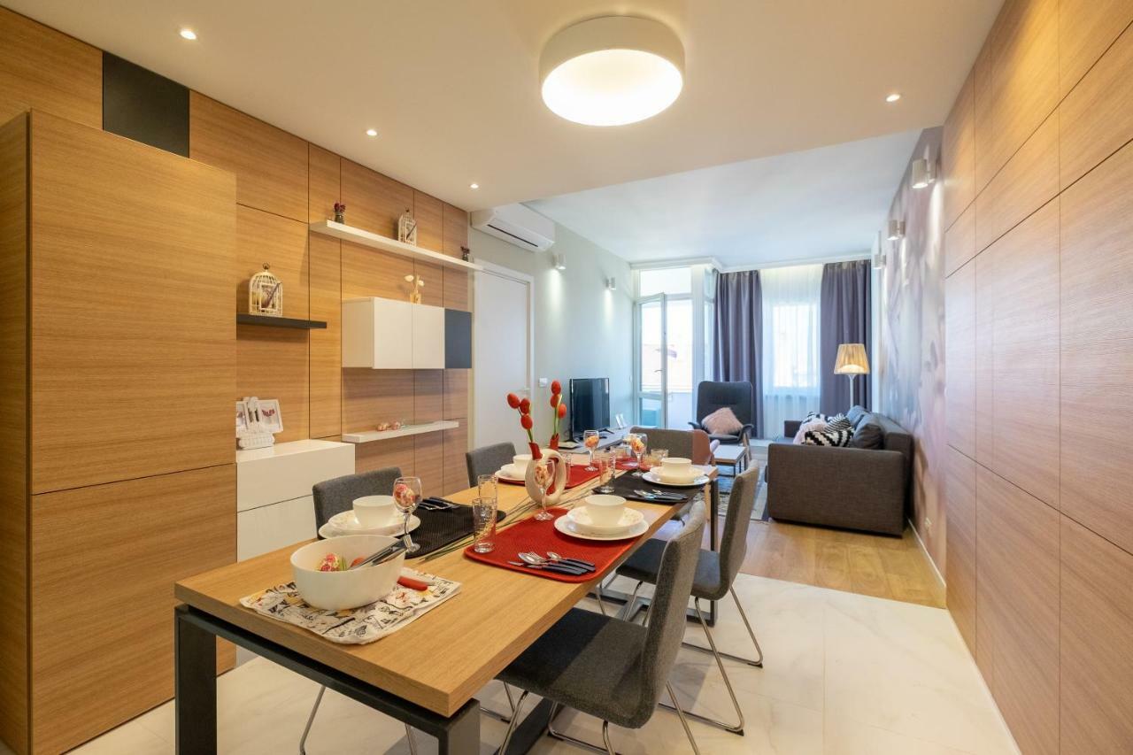 Vitosha Blvd Luxury 2-Bedroom, 2-Bathroom With Balcony Sofia Exterior foto